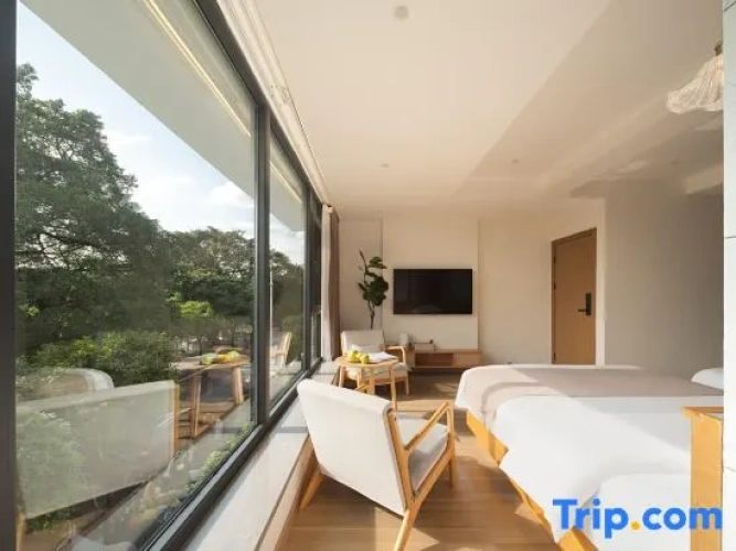 Standard Double room with garden view