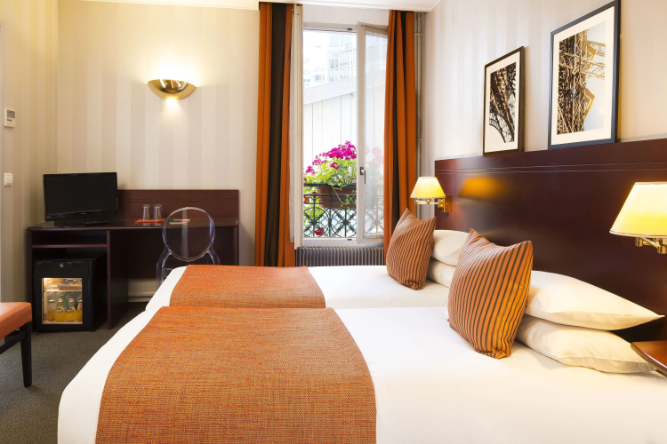Hôtel Espace Champerret