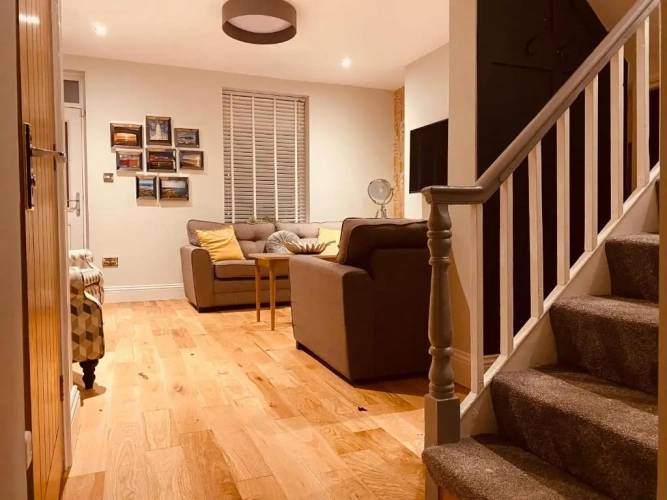 4 Bedrooms Double Cottage