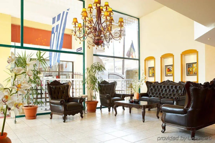 Pelli Hotel
