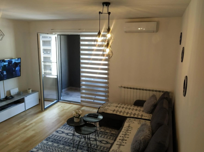 Bulevar apartment & Free Garage