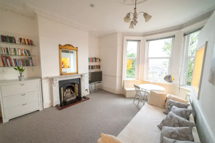 Beautiful One Bedroom Georgian Apartment