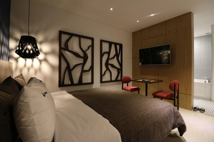 Ignis Hotel