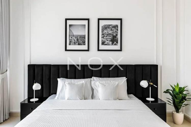 2BR 908 Bay Square B13