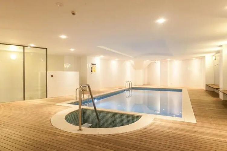 Glenmore Apartment by Onefinestay