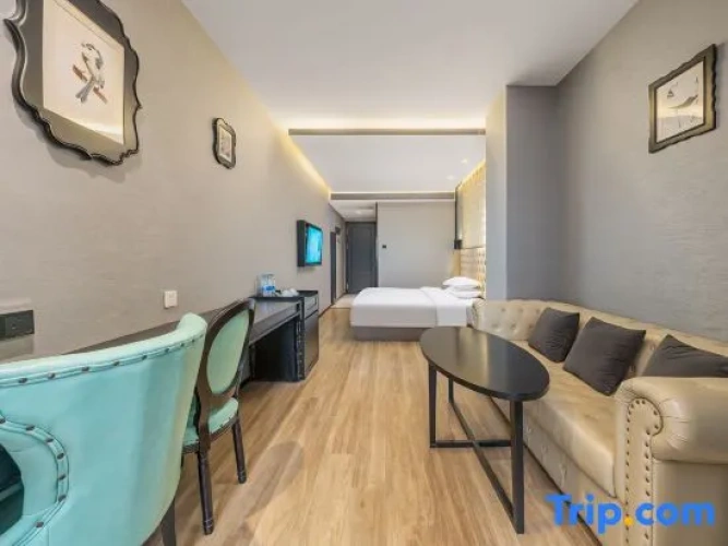 Deluxe Family Suite