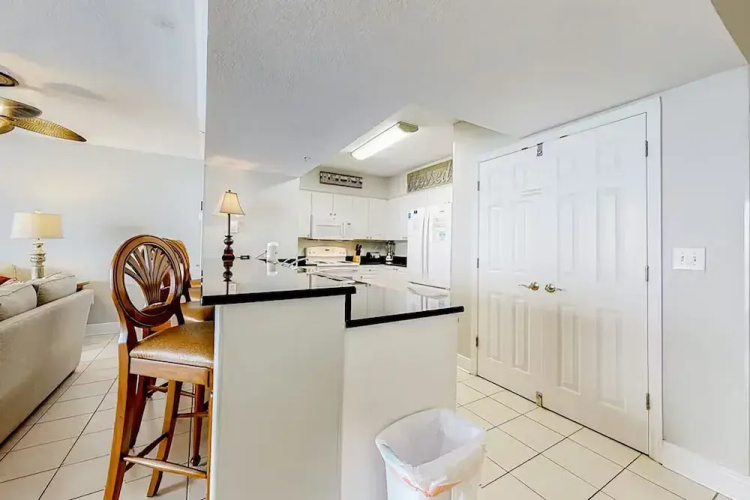 Emerald Beach 2333