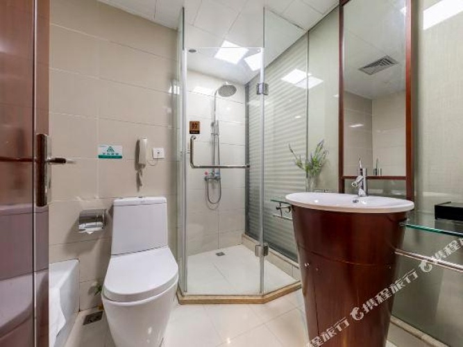 Deluxe Double Suite