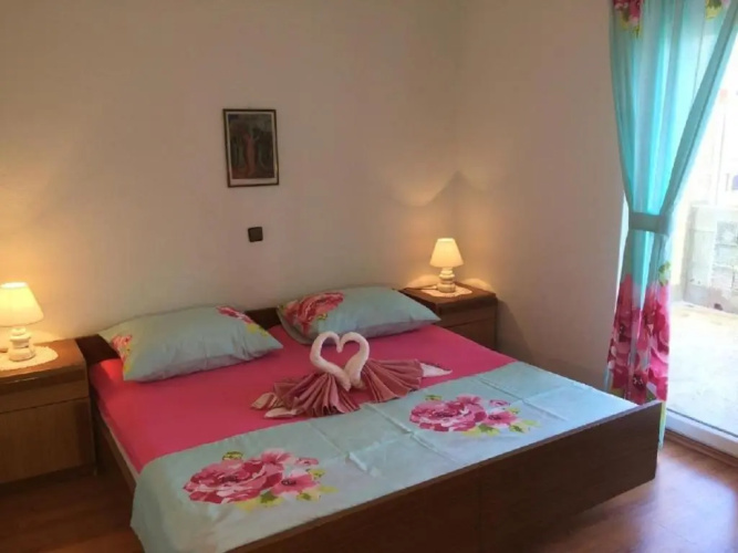Apartment Anec - 150m from the sea