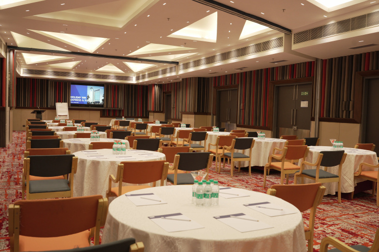 Holiday Inn Express & Suites photo 30