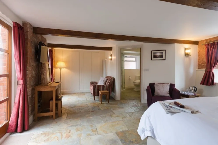 Basement Junior Suite
