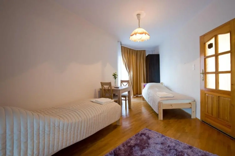 Standard Twin room with balcony