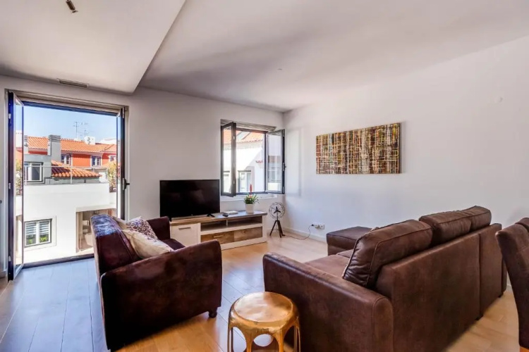 Lisbon Palace Apartment