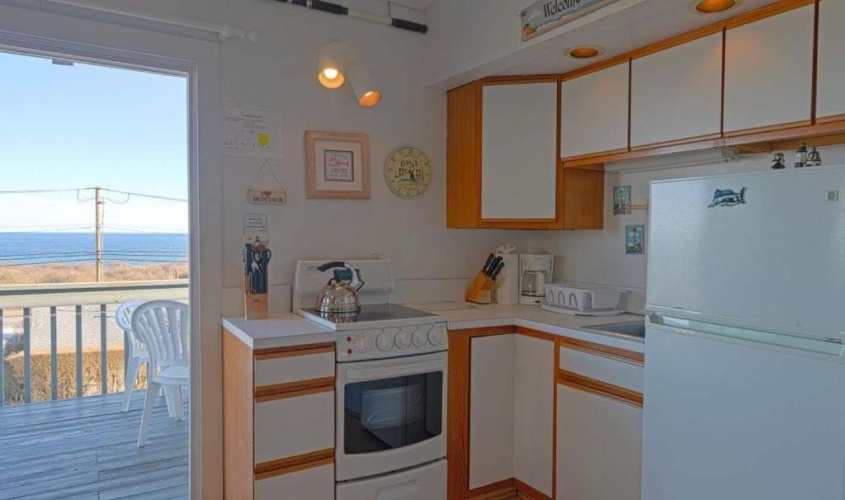 Apartment with balcony
