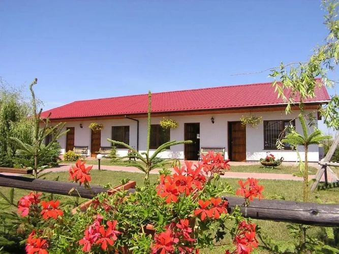 1 Bedroom Bungalow