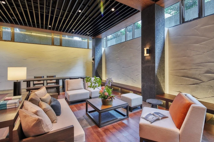 Apex Villa