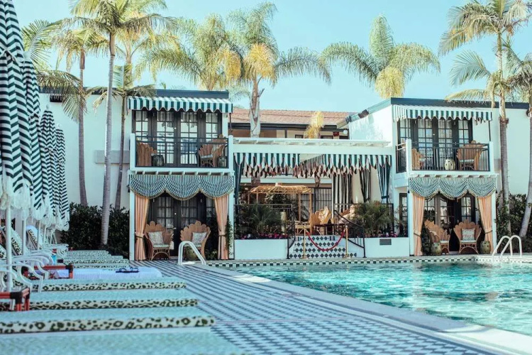 Lafayette Hotel & Suites In San Diego photo 20