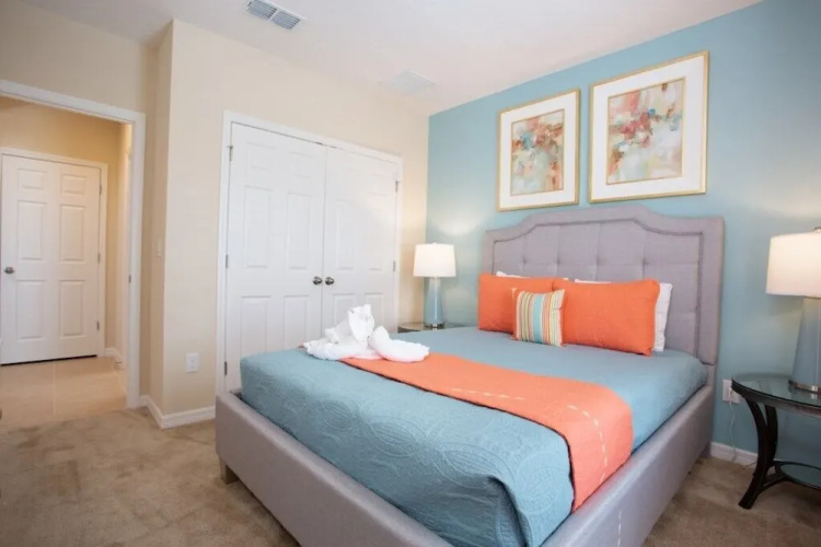 Laurel Estates 278026 5 Bedroom Villa by RedAwning