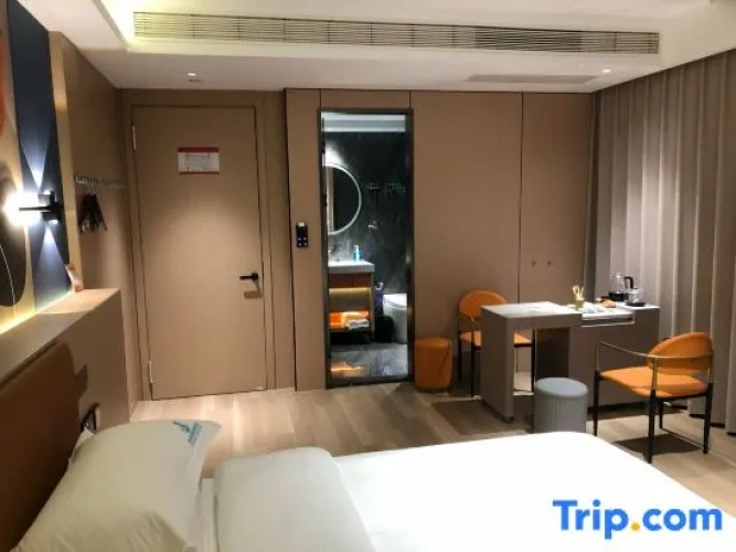Standard Double room with view