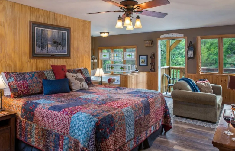 Eureka Sunset Cabins