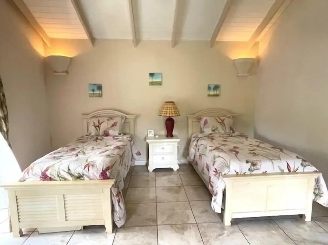 3 Bedrooms Villa