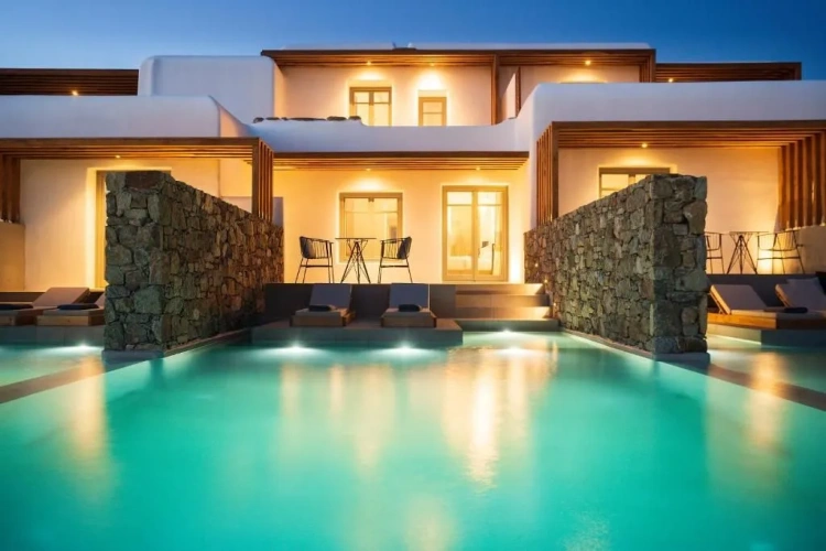 Deluxe Suite