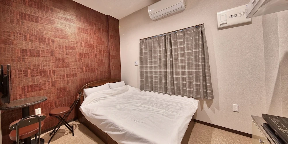 Standard Double room with city view