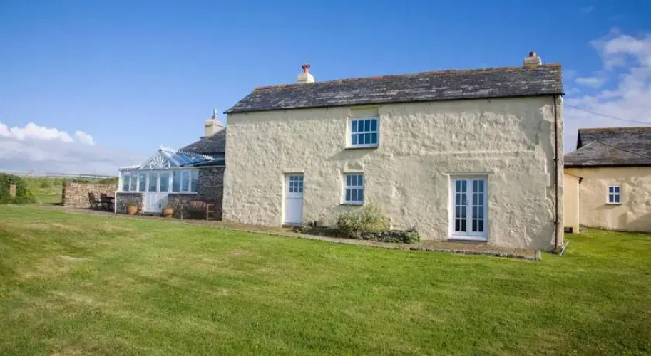 Higher Tresmorn Farm