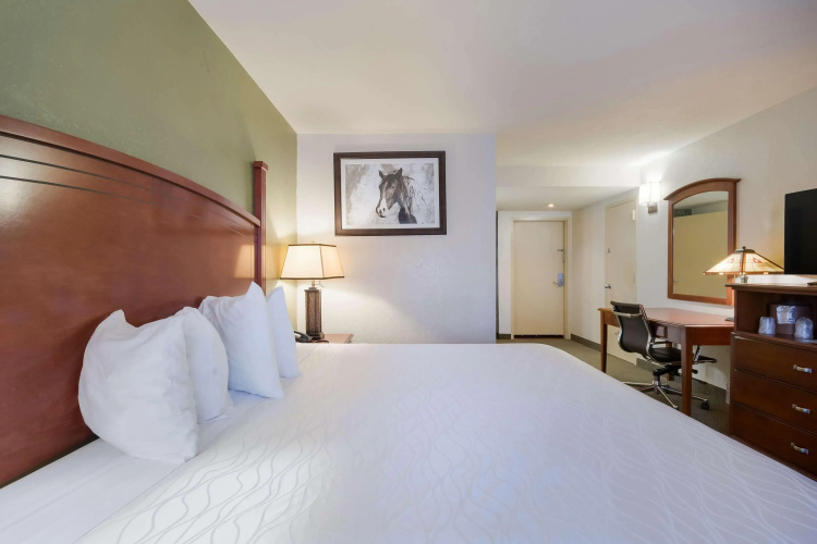 Comancheria Hotel & Convention Center