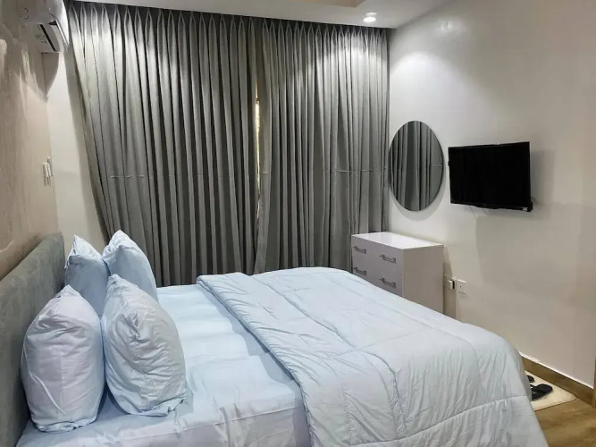 Hill Crest Apartments