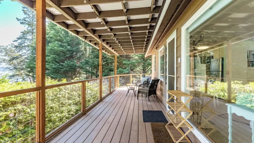 Eagles Watch by Avantstay Large Deck w/ Views