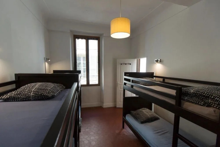 Backpackers House