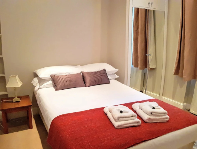 Classic 2 Bedroom Flat Gloucester St