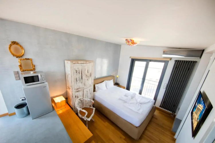 Topfloor stylish apartment with Acropolis view!