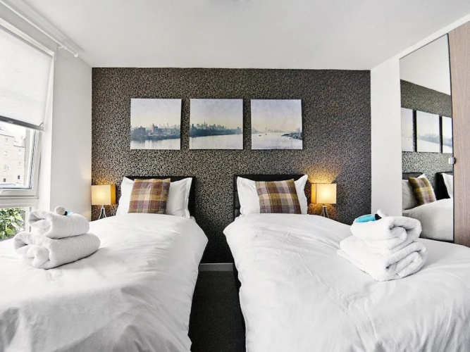 Thistle Apartments - King's Apartment