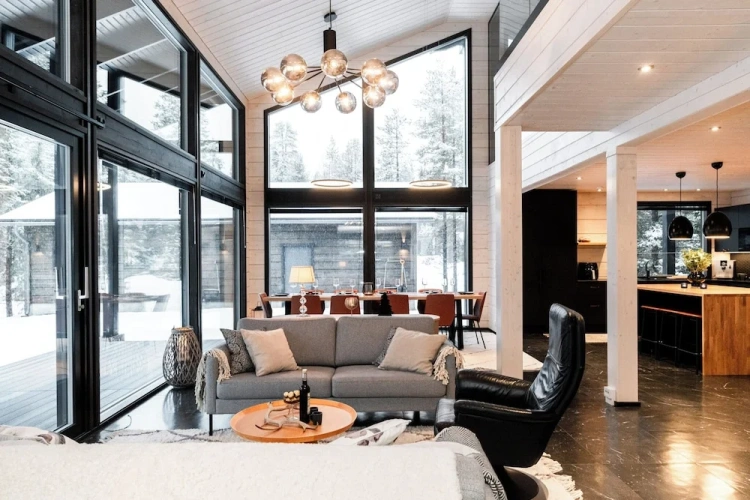 4 Bedrooms Executive Villa