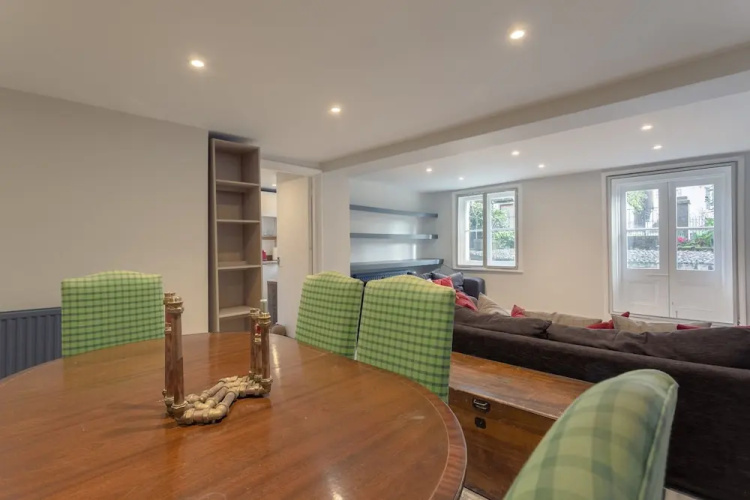 2 Bedroom Brixton Flat