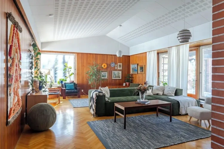 Grand Cottage