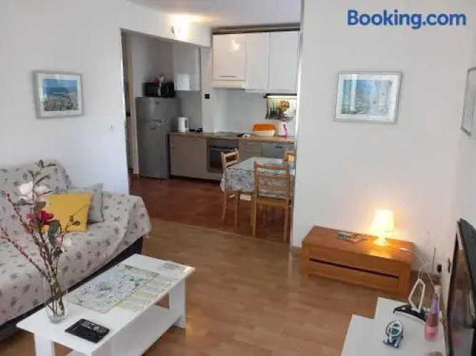 Comfortable And Fully Furbished Apt in Center