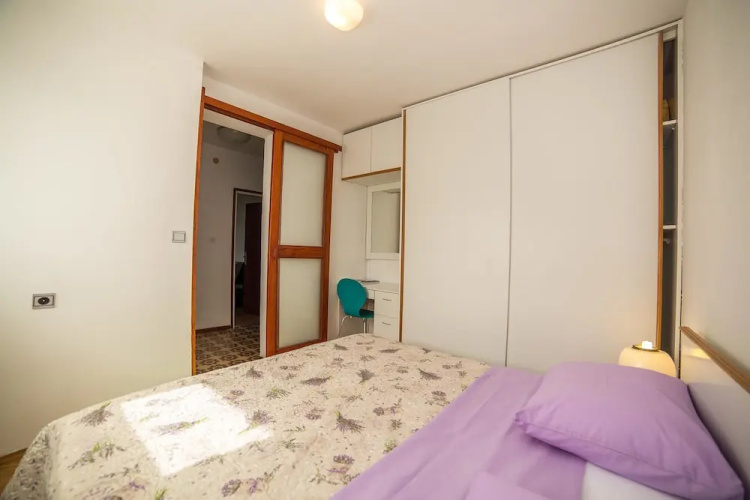 Apartments Jako