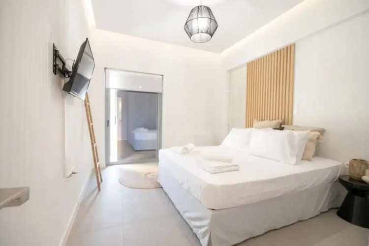 Piraeus Cozy Apartment for 4 Persons