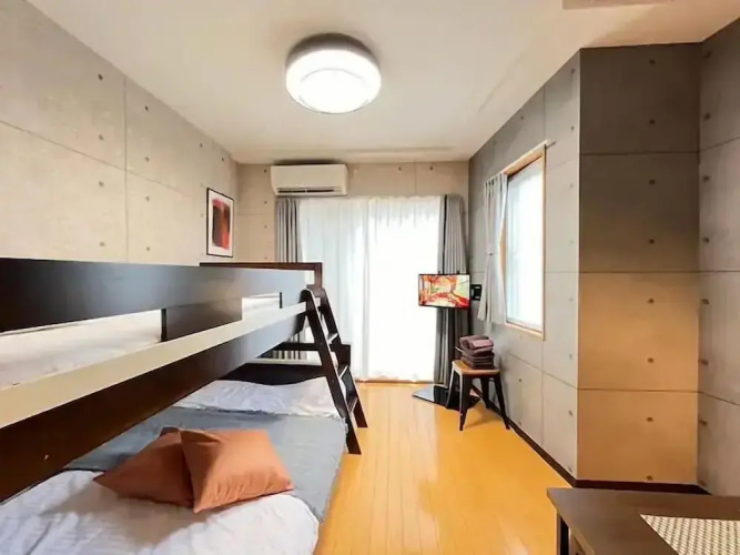 Amika First 203