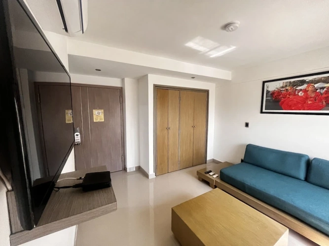 Standard Quadruple Family room