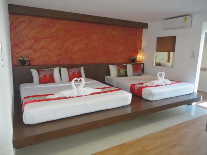 Quadruple Suite