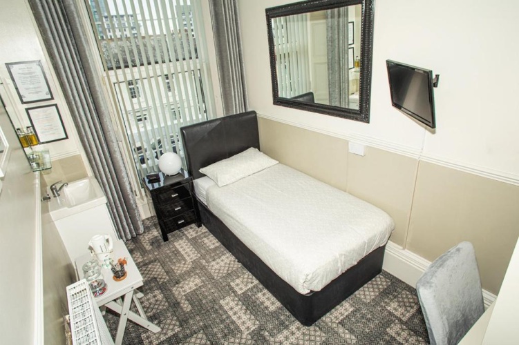 Standard Single room with view