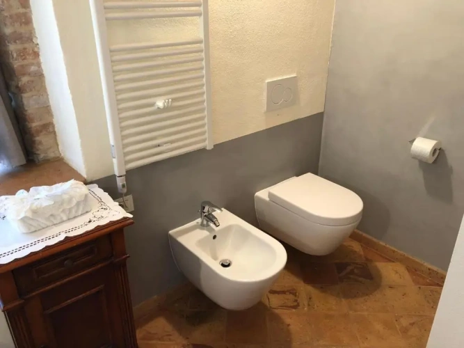 4 Bedrooms Cottage