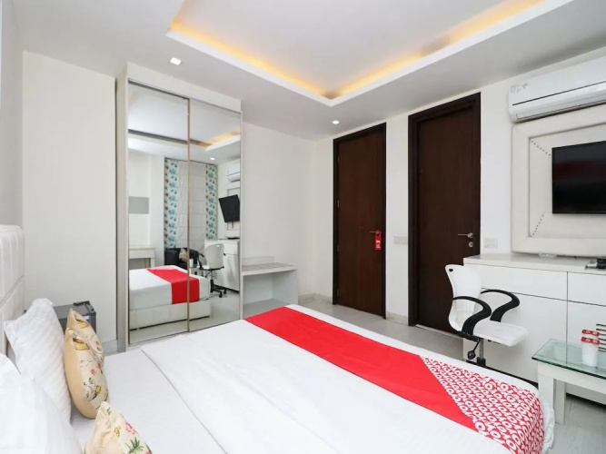 OYO 12346 Siris Inn