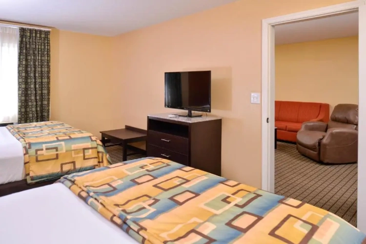 Quadruple Suite