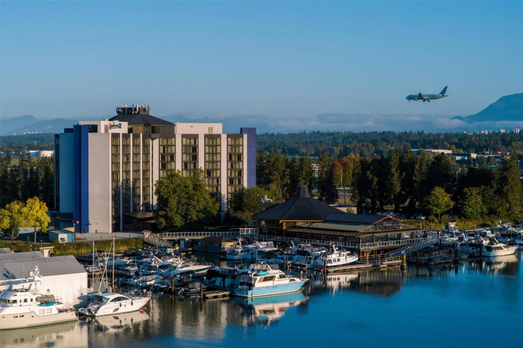 Radisson Blu Vancouver Airport photo 26