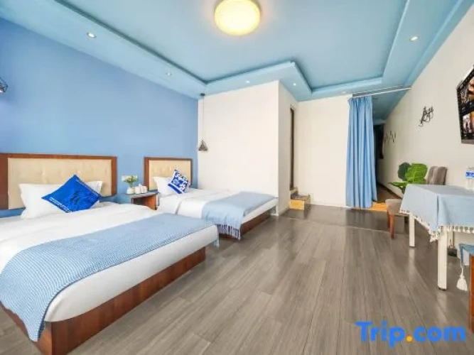Standard Triple Family room